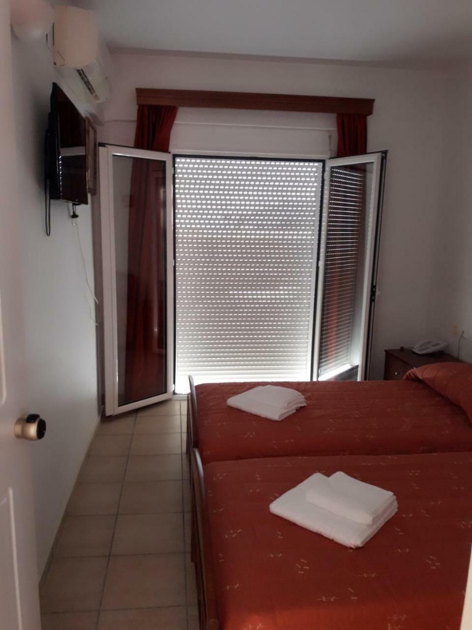 Aquamar Beach Hotel Kournás Esterno foto