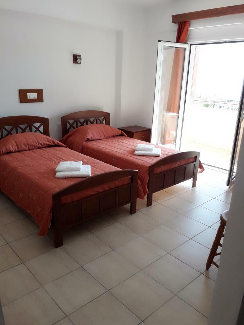 Aquamar Beach Hotel Kournás Esterno foto