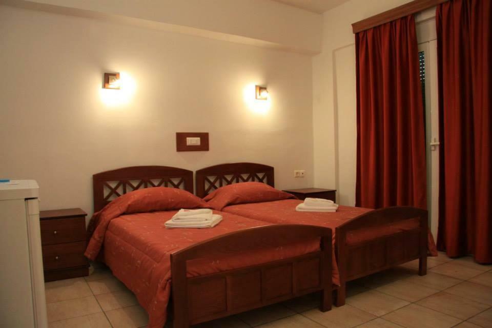 Aquamar Beach Hotel Kournás Esterno foto